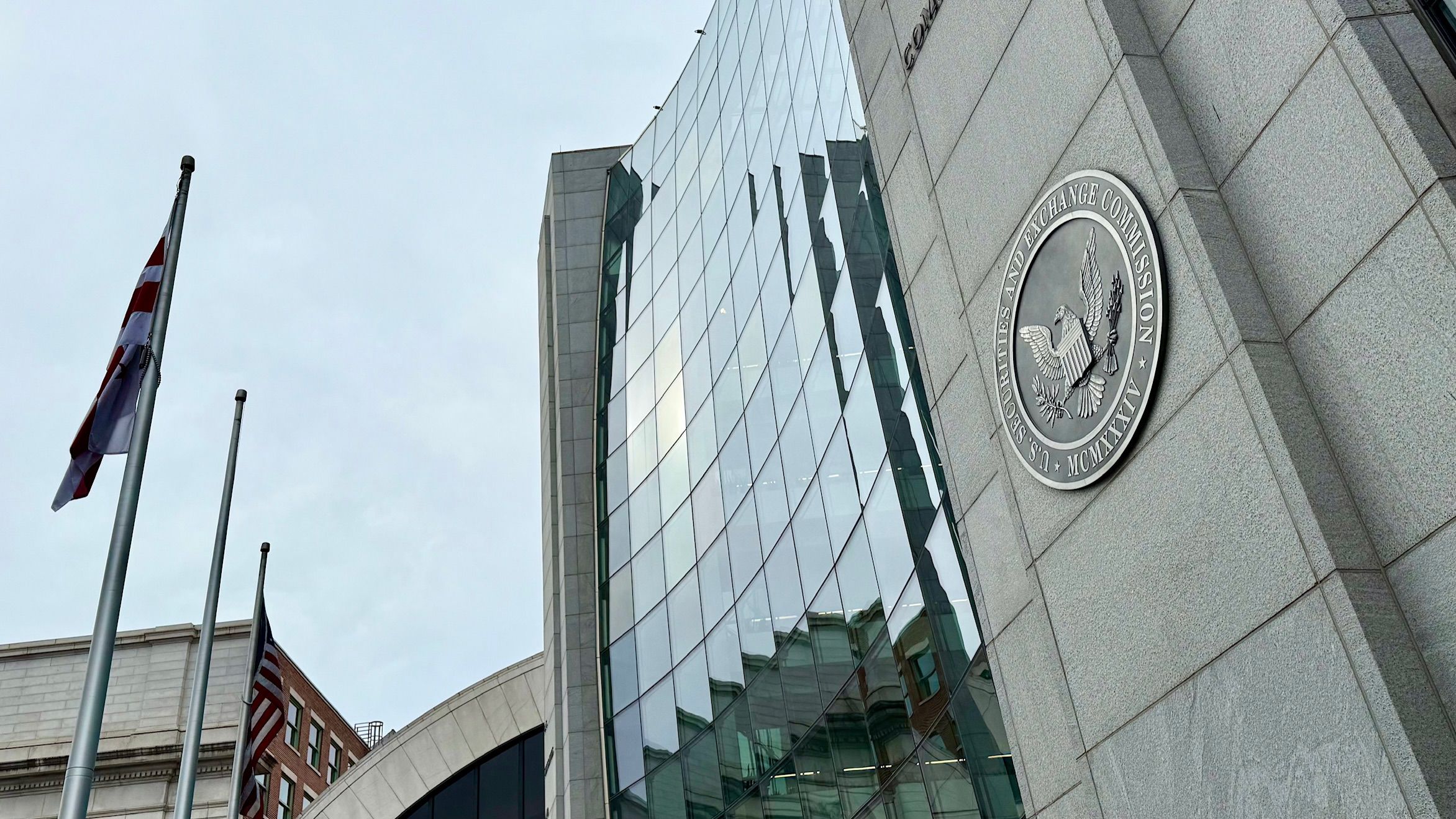 美国证券交易委员会采取初步措施，将加密货币托管范围扩大至国家信托
