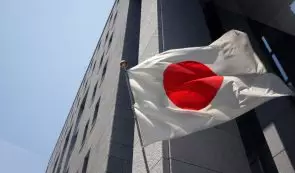 日本经济陷入衰退，零售额三年来首次下降