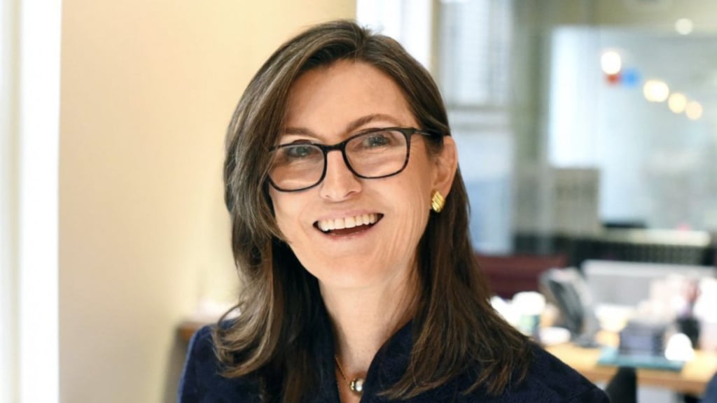 为什么 Ark Invest 的 Cathie Wood 将比特币目标价格下调了 30 万美元