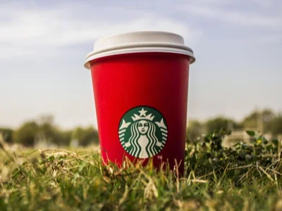 周末读物 | 星巴克中国交易:激进的扩张,韩国的剧本,未决的根本问题